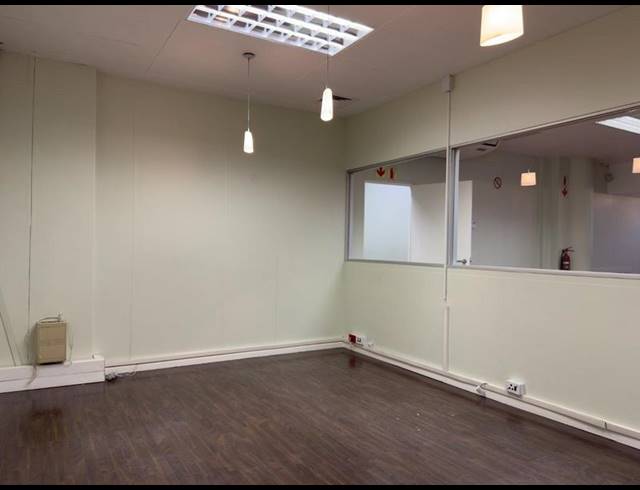 BUSINESS PROPERTY TO RENT IN OBSERVATORY